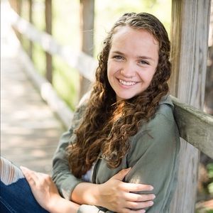 Meet your Posher, Michaela